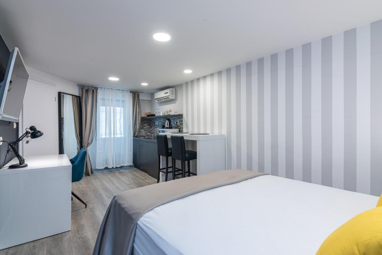 Small, Sweet & Cosy Apartments Fiume Esterno foto