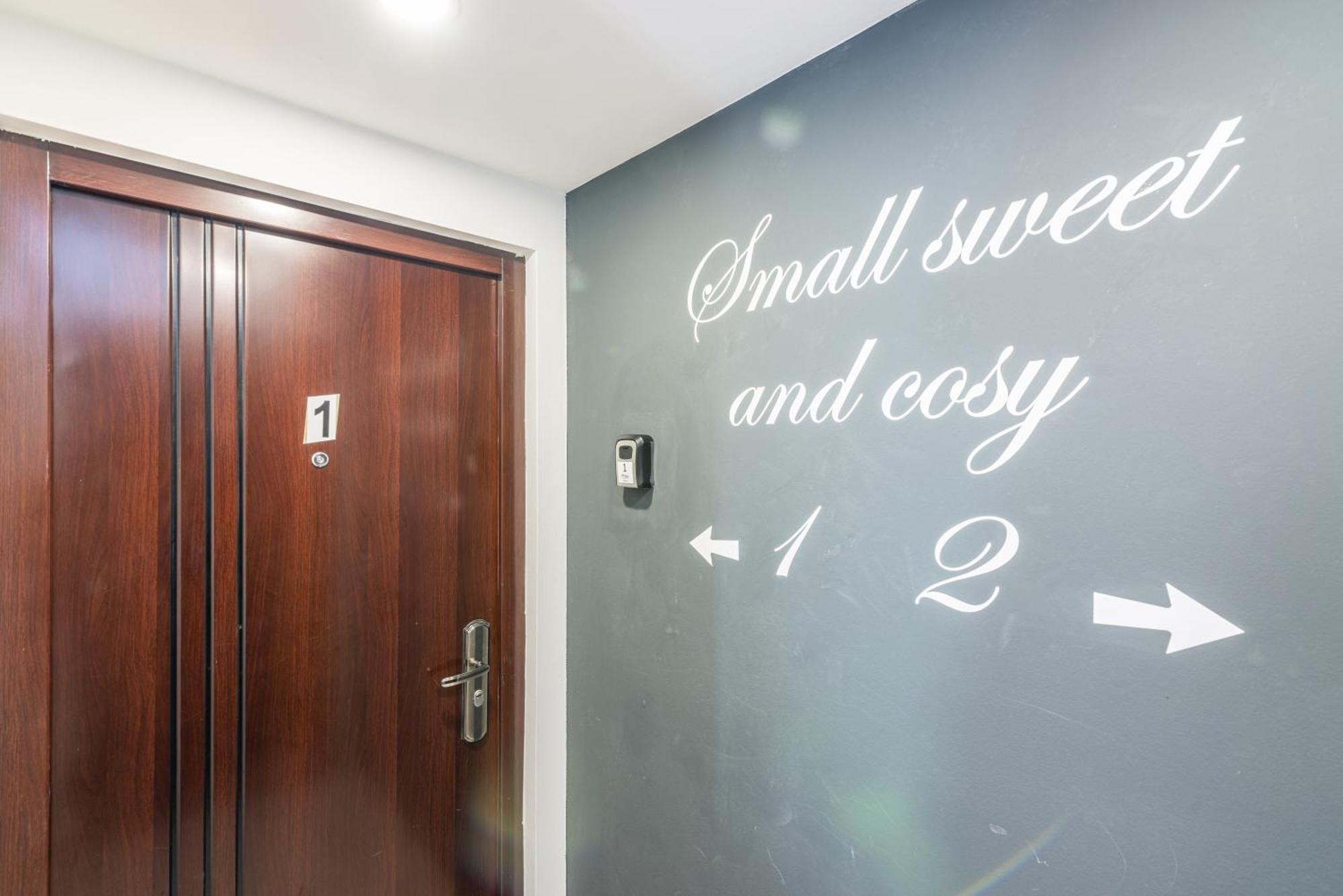 Small, Sweet & Cosy Apartments Fiume Esterno foto